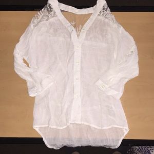 WHITE quarter sleeve t shirt❗️❗️